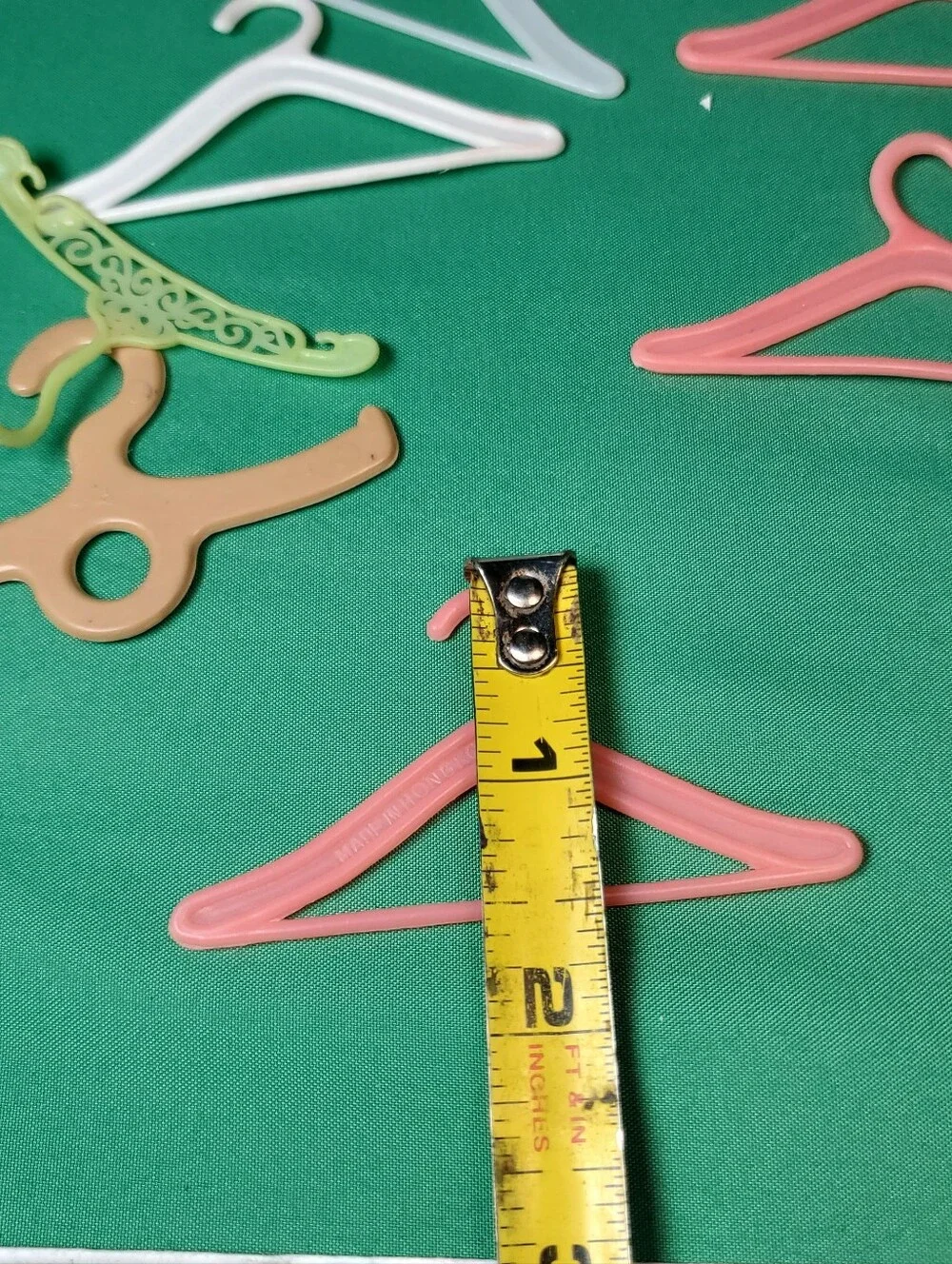 DOLL HANGER BONANZA! Lot of 15 Vintage Miniature Plastic Hangers